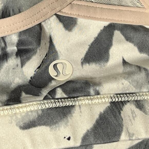 Lululemon Dance‎ To Yoga Pretty Plume Impact Sports Bra Adjustable Straps Size 2 - Picture 4 of 4